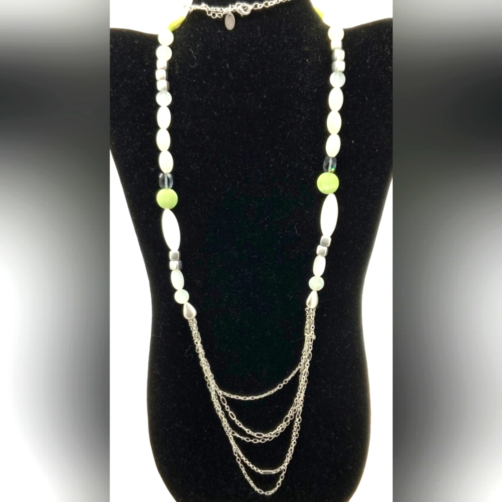 Lia Sophia freshwater pearl light green and white beaded necklace
